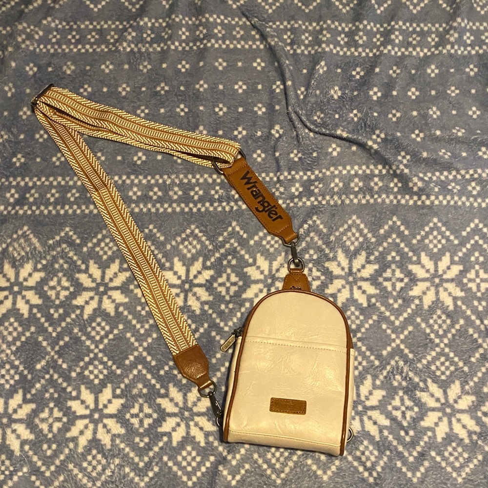 Wrangler Cream and Brown Crossbody Bag